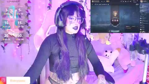 Snapshot of nixy_sama chatting on November 8, 11:14 pm Nixy Sama online show from November 8, 11:14 pm