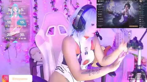 Snapshot of nixy_sama chatting on December 21, 12:40 am Nixy Sama online show from December 21, 12:40 am