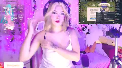 Snapshot of nixy_sama chatting on January 19, 12:03 am Nixy Sama online show from January 19, 12:03 am