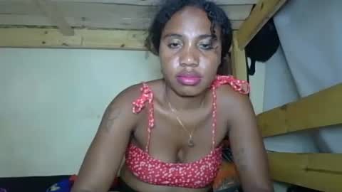 Snapshot of njarinisitraka chatting on November 15, 6:37 pm njarinisitraka online show from November 15, 6:37 pm