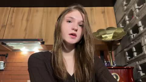 Snapshot of nloraaa chatting on May 6, 10:37 pm Tears Lora online show from May 6, 10:37 pm
