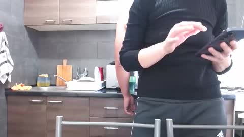 no_limit_coupl3 online show from September 28, 8:09 am