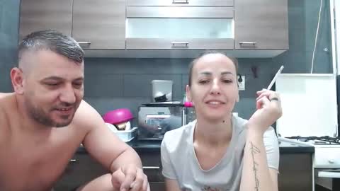 no_limit_coupl3 online show from October 8, 6:11 am