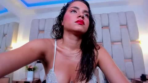 Noa online show from November 25, 4:12 am