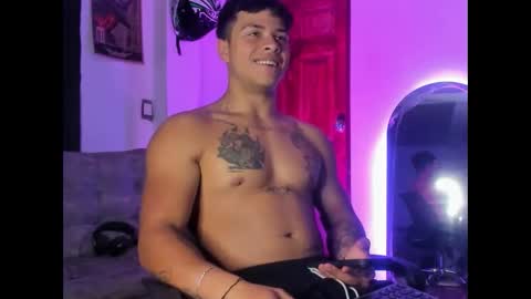 noah_223 online show from April 28, 4:06 am