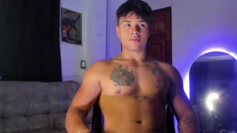 noah_223 online show from May 10, 1:22 am