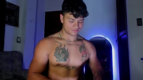 noah_223 online show from June 5, 4:41 am