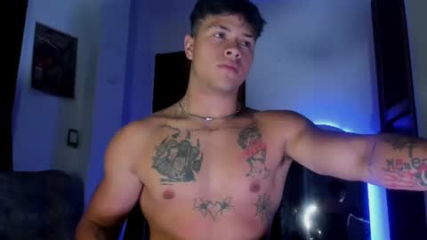 noah_223 online show from June 11, 5:16 am