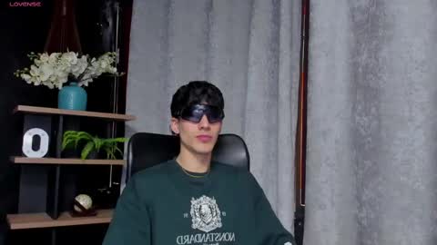 Snapshot of noah_brigth chatting on February 15, 7:06 pm Noah Brigth online show from February 15, 7:06 pm