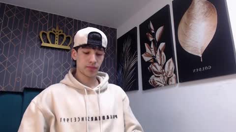 Snapshot of noah_brigth chatting on March 5, 11:49 pm Noah Brigth online show from March 5, 11:49 pm