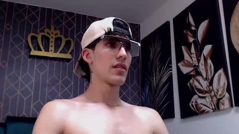 Snapshot of noah_brigth chatting on March 6, 5:57 am Noah Brigth online show from March 6, 5:57 am