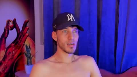 Snapshot of noah_brigth chatting on November 27, 1:40 am Noah Brigth online show from November 27, 1:40 am