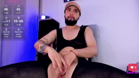 noah_devil_ online show from September 29, 7:51 pm