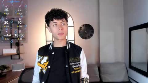 Snapshot of noah_dupont_ chatting on October 30, 11:33 am noah_dupont_ online show from October 30, 11:33 am