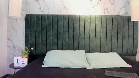 Snapshot of noah_dupont_ chatting on November 6, 11:44 am noah_dupont_ online show from November 6, 11:44 am