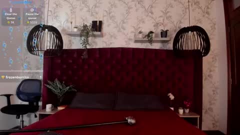 Snapshot of noah_dupont_ chatting on November 12, 11:43 am noah_dupont_ online show from November 12, 11:43 am