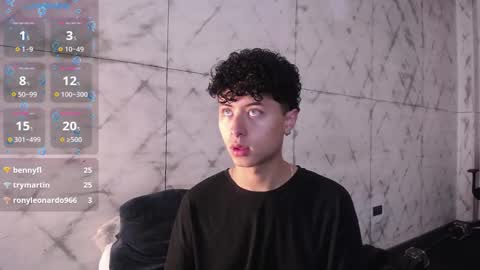 Snapshot of noah_dupont_ chatting on November 23, 11:43 am noah_dupont_ online show from November 23, 11:43 am