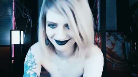 REAL name LiaDM are always open online show from February 13, 1:40 am