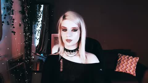 REAL name LiaDM are always open online show from September 30, 12:10 pm