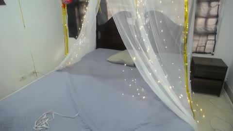 Noah  online show from February 17, 1:21 pm