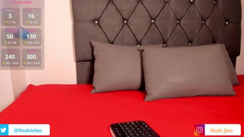 Snapshot of noah_johes chatting on September 20, 3:51 am noah_johes online show from September 20, 3:51 am