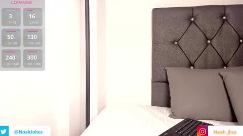 noah_johes online show from October 4, 4:10 am