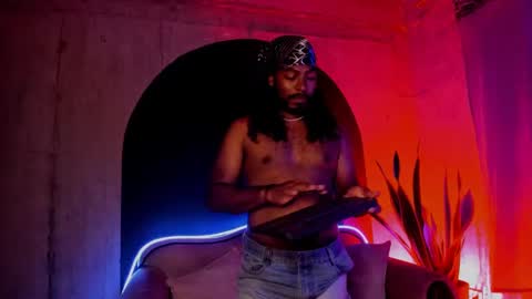 Noah online show from December 12, 5:20 am