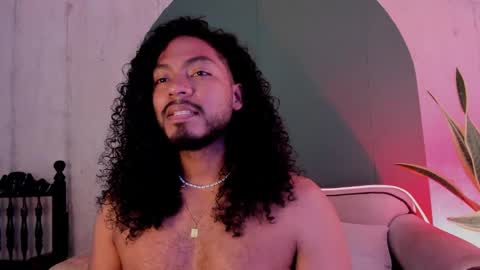 Noah online show from January 22, 5:38 pm