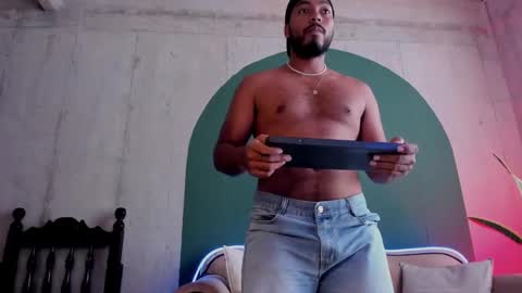 Noah online show from February 2, 5:59 pm