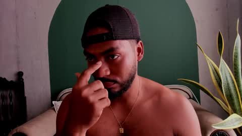 Noah online show from February 7, 7:06 pm