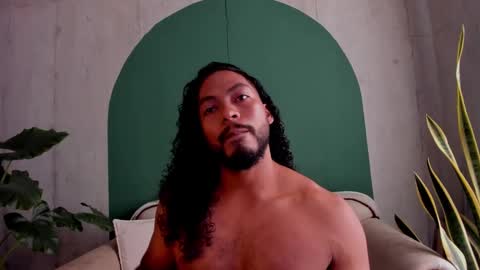 Noah online show from November 13, 4:50 pm