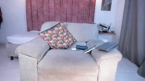 Snapshot of noah_katz1 chatting on December 5, 4:54 am noah_katz1 online show from December 5, 4:54 am