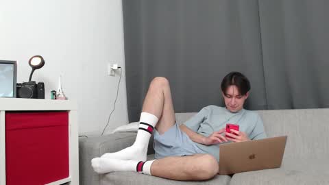 noah_lawson online show from September 19, 4:18 pm