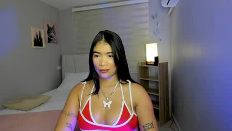 Noemy online show from May 12, 12:13 pm
