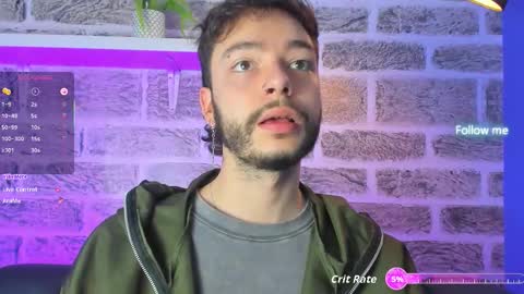 Snapshot of noah_ricci_ chatting on February 17, 12:01 pm online show from February 17, 12:01 pm