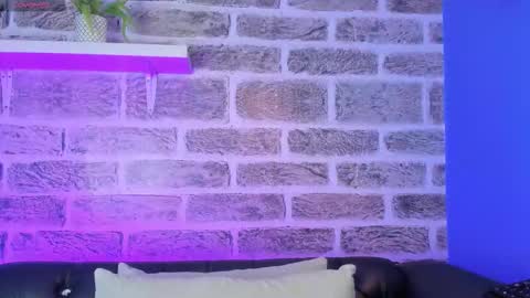 Snapshot of noah_ricci_ chatting on February 25, 12:04 pm online show from February 25, 12:04 pm