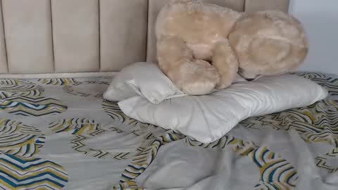 noah_smith01 online show from February 3, 6:22 am