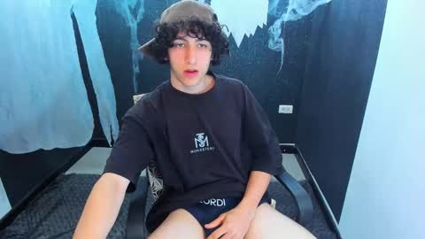 noah_sokolov online show from October 24, 8:16 pm