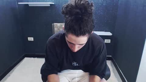 noah_sokolov online show from January 12, 9:31 pm