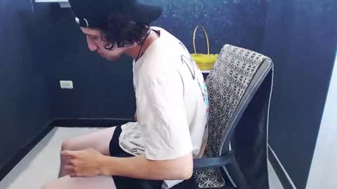 noah_sokolov online show from January 18, 4:44 pm