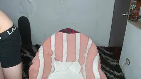 Snapshot of noah_sokolov_ chatting on June 20, 9:06 pm Kervs online show from June 20, 9:06 pm
