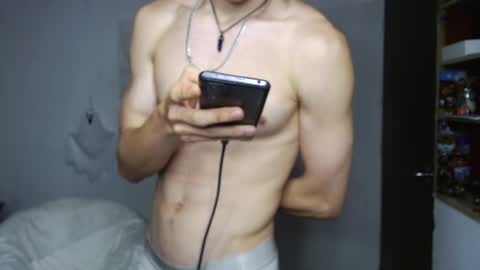 Snapshot of noah_sokolov_ chatting on July 28, 3:21 pm Kervs online show from July 28, 3:21 pm