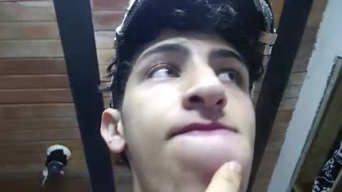 Snapshot of noah_sokolov_ chatting on July 29, 8:07 pm Kervs online show from July 29, 8:07 pm