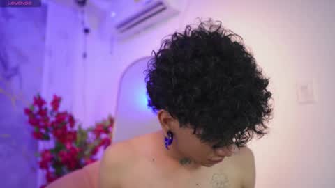 Noah online show from March 28, 3:55 pm