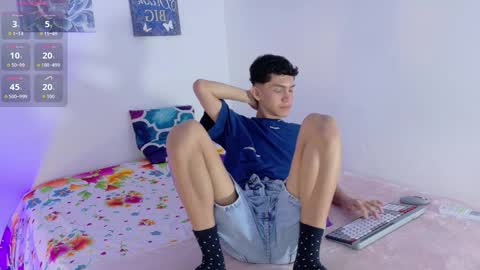 noah tyler  online show from October 9, 12:19 am