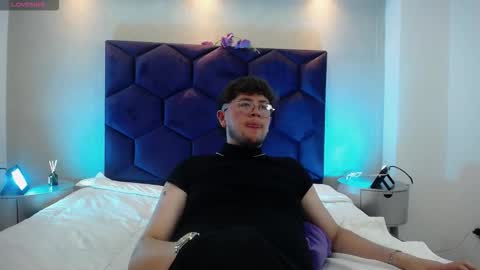 Noah online show from January 31, 8:40 pm