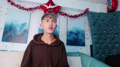 Noah online show from December 31, 12:15 pm
