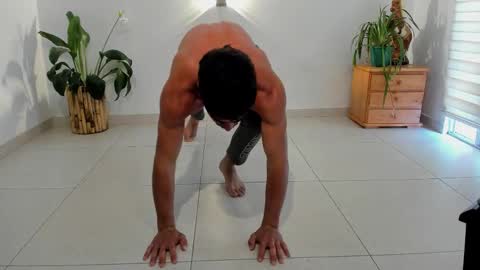 LIAM- noah online show from December 20, 1:29 pm