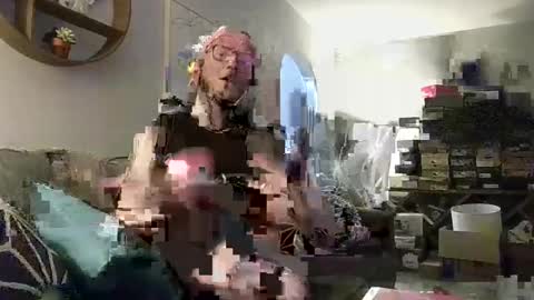 Noah Cherry online show from January 21, 5:49 am