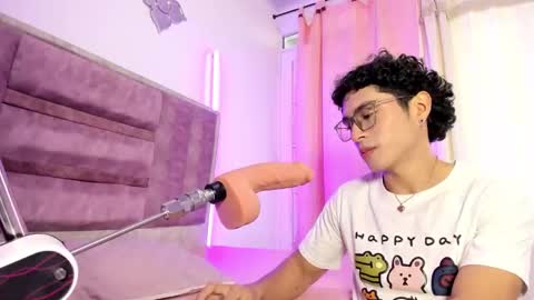 noahjhoness online show from September 17, 1:57 pm